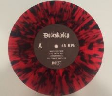 DODESKADEN / SPRÄNGD - Split EP - 7", Red Black Splattered Vinyl
